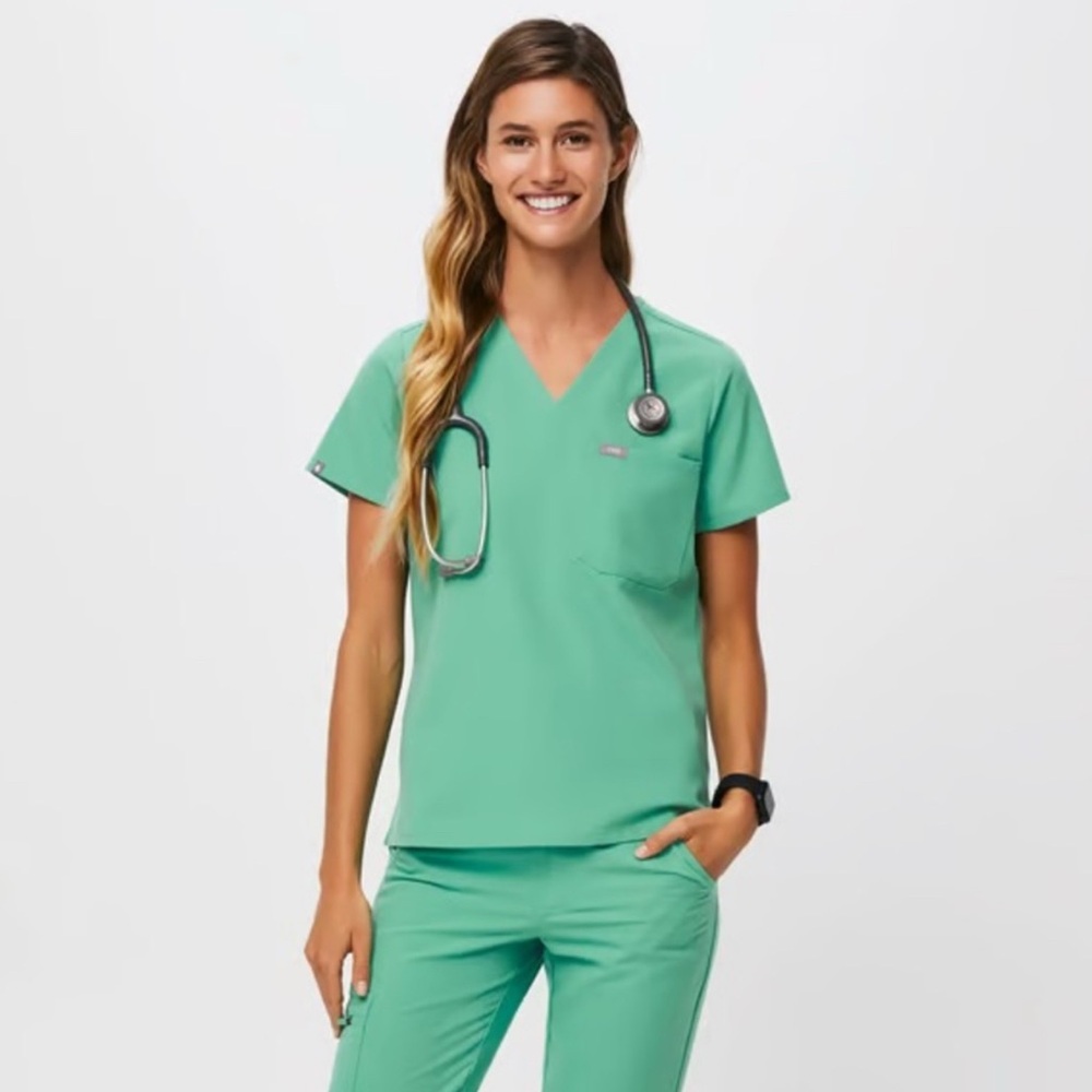 Figs surgical green top and bottoms size medium